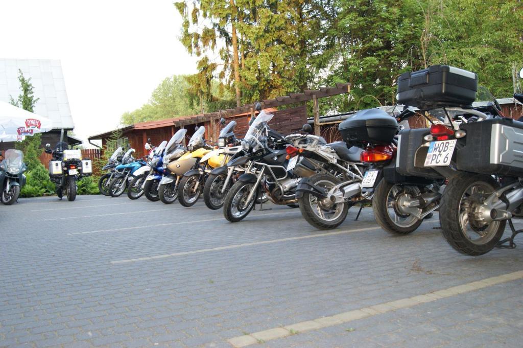 Dom Wczasowy Nadrzecze Bed and Breakfast Brok Buitenkant foto