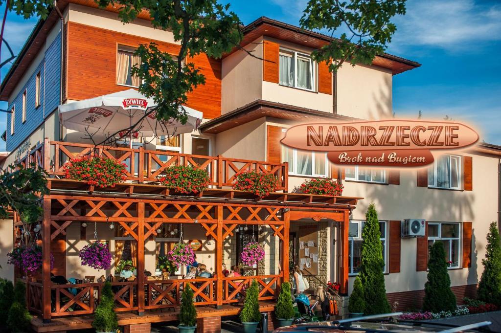 Dom Wczasowy Nadrzecze Bed and Breakfast Brok Buitenkant foto